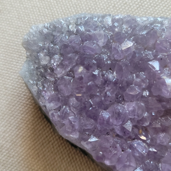 AMETHYST Crystal Cluster - Picture 5 of 6